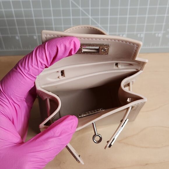 Kelly Belted Crossbody Bag Dusty Pink - Picture 4 of 6